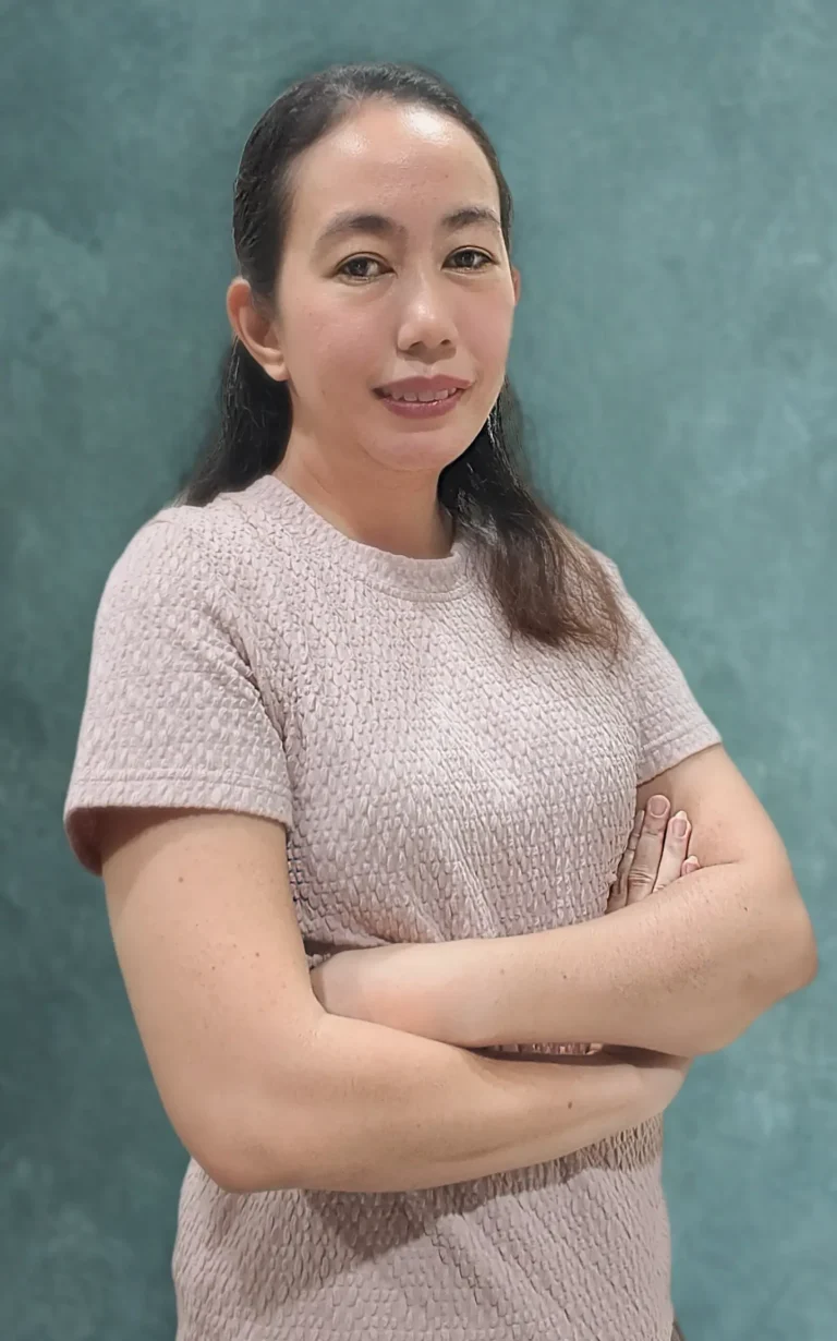 Profile-Photo-Cecilia-Villavelez-Local-Expert-Cebu