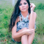 Outdoor street fashion portrait-model photography by Cecilia Villavelez